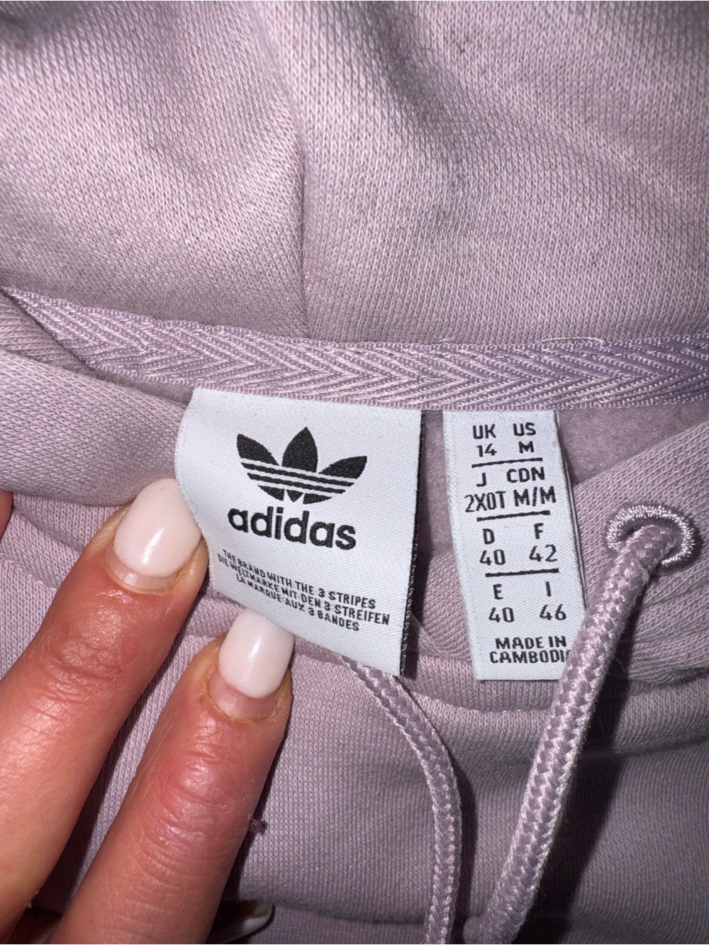 adidas Cropped Hoodie in Lavender with Black & White Panels - Picture 4 of 6